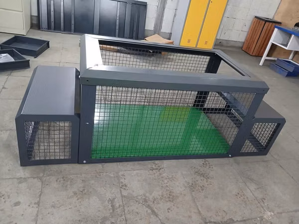 Metall qəfəs–tunel tipli heyvan bölməsi - Material: qalın metal