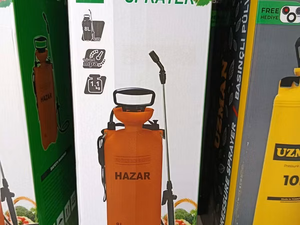Dezinfeksiya dərman aparati 
8 litr 
dərmanlama aparatı