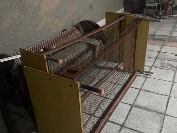 Tavuk/broyler üçün qəfəs bloku - Material: möhkəm metal karkas, sıx