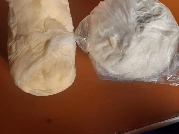 Təmiz nehrə yağı inək və camuş qatdan hazrlamış yağlar