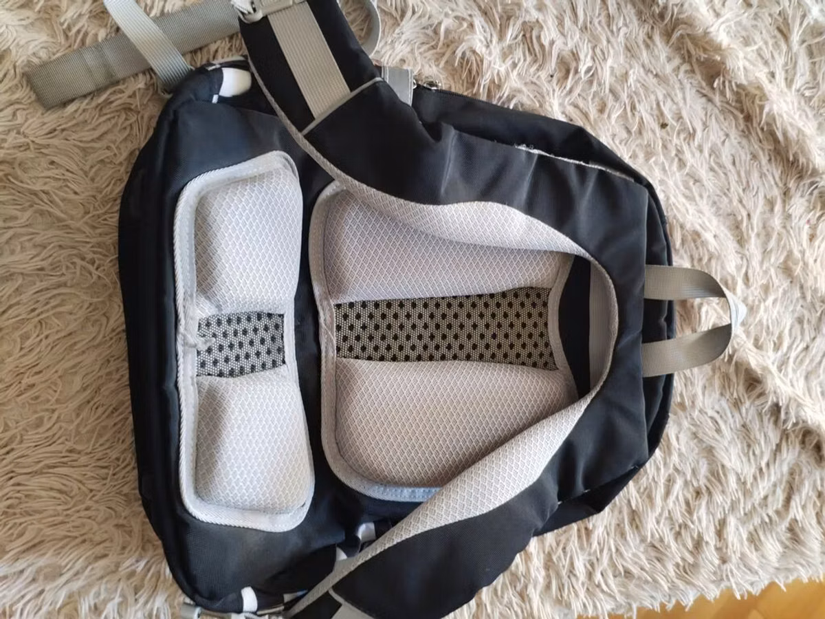 Uşaq daşıyan bel çantası (baby carrier/backpack) - Ön tərəfdən əkiz
