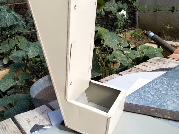Dovşan bunker yem qablari