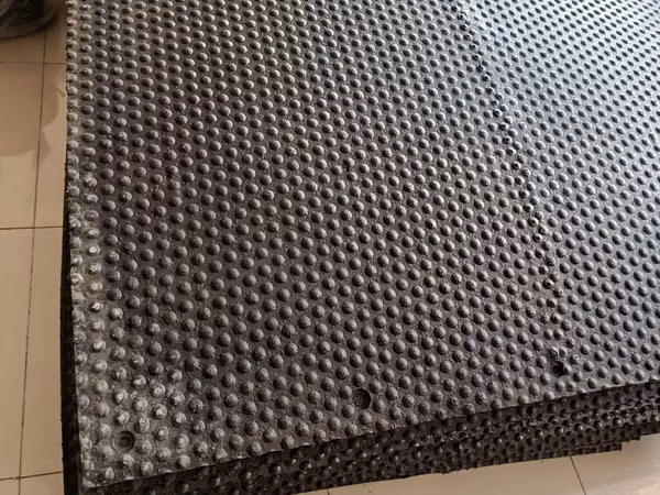 Mal ayaqaltı rezin Yeni 120 sm eni 180 sm uzunu