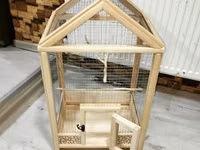 Taxta quş qəfəsi (dekorativ ev formasında) - Material: təbii ağac — foto 3