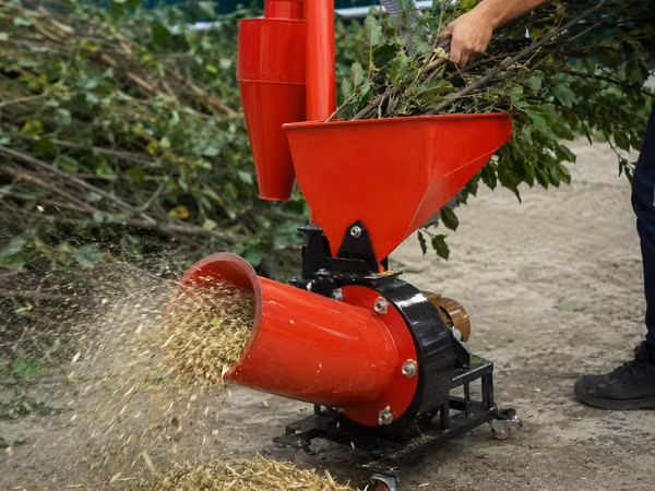 Измельчитель и мельница для тюков Demetra DM-400BL с вакуумным отсосом