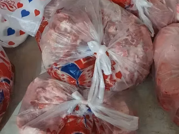 Խոզի գլխի թարմ միս