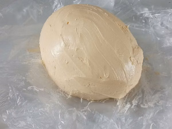 Salam kərə yağı satılır
