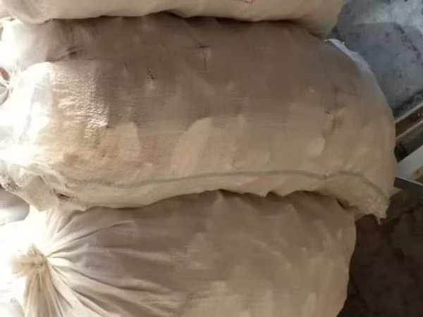 Təmiz quru çörək heyvanlar üçün