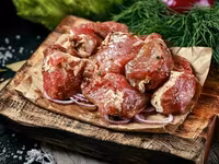 Мясо птицы, колбасы, сыры — ფოტო 3