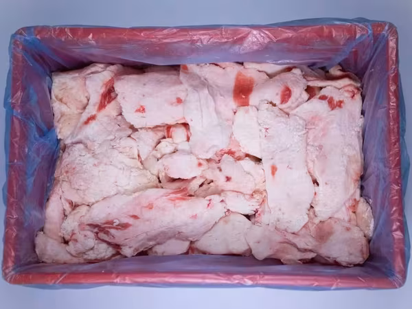 Закупаем жир сырец говяжий корпусной